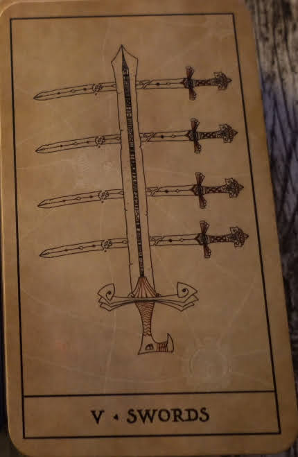 The Tarot of Light and Shadow (John Matthews, Andrea Aste)